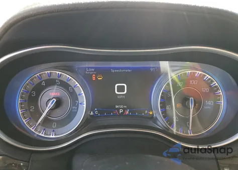 2017 Chrysler 300C z USA, uszkodzony, nr VIN 2C3CCAEG5HH516690